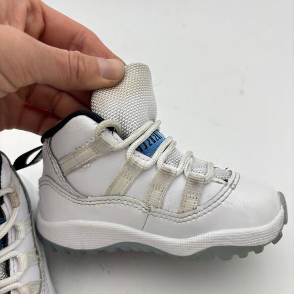 Nike Jordan 11 Retro Basketball Shoes Sneakers Baby 5C 18 Months - Picture 13 of 15
